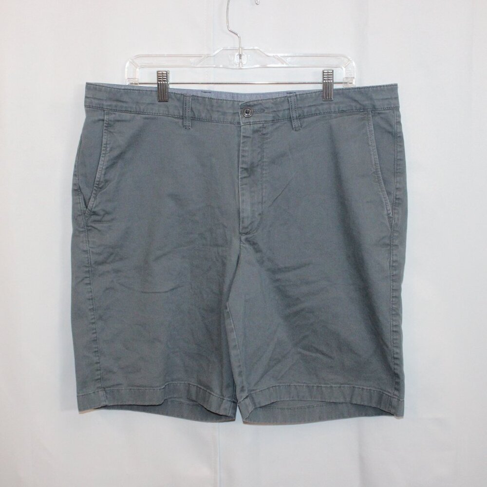 L.L. Bean‎ Flat Front Blue Shorts Casual Style Men’s 38W
